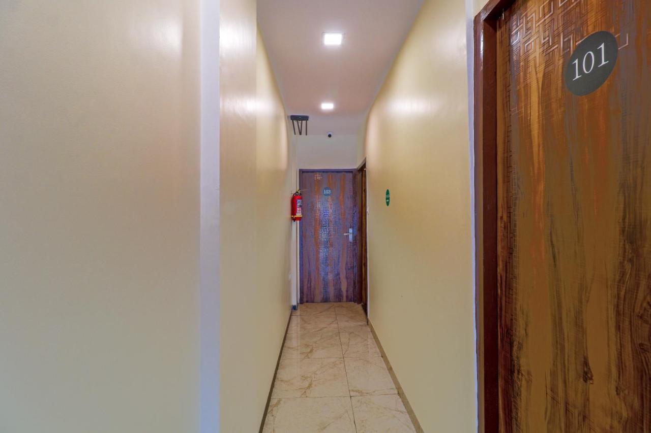 Hotel Priceless Мумбаи Экстерьер фото